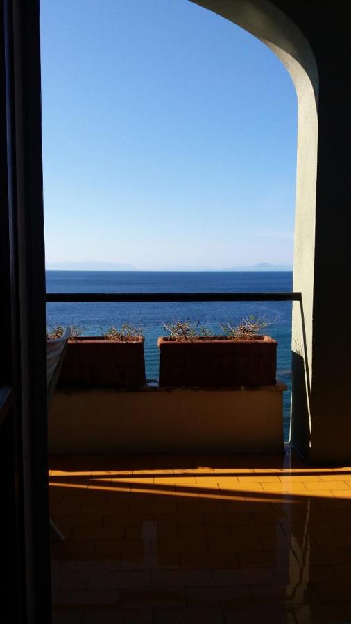 Ischia - Panoramic Apartment On The Sea Лакко-Амено Экстерьер фото
